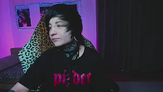 Snapshot of acid_trip1l chatting on 09-26-25, 09:19 acid trip1l online show from 09-26-25, 09:19