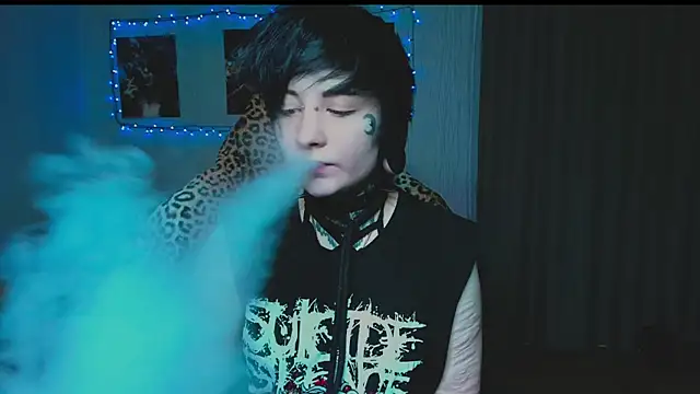 Snapshot of acid_trip1l chatting on 10-04-25, 09:35 acid trip1l online show from 10-04-25, 09:35