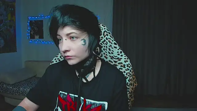 Snapshot of acid_trip1l chatting on 10-12-25, 08:19 acid trip1l online show from 10-12-25, 08:19