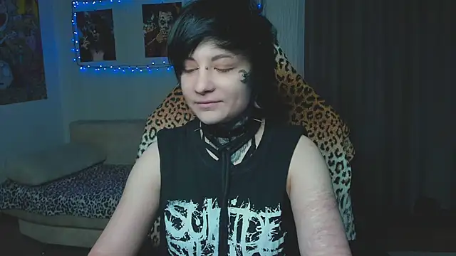 Snapshot of acid_trip1l chatting on 10-15-25, 08:53 acid trip1l online show from 10-15-25, 08:53