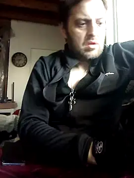 Snapshot of N8daMac chatting on 02-14-25, 02:44 N8daMac online show from 02-14-25, 02:44