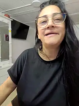 Ameliarizo online show from 02-27-26, 01:05