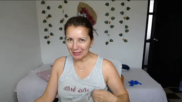 Snapshot of Sofi_5249_ chatting on 07-21-26, 03:36 Sofi 5249 online show from 07-21-26, 03:36