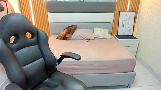 LEYNABRAUN online show from 11-29-25, 12:30