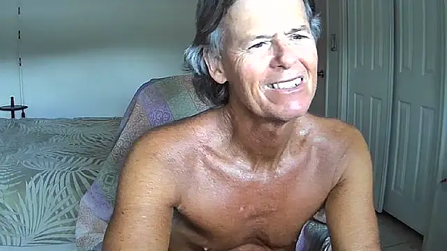 nakeedcowboi65 online show from 05-17-26, 08:16