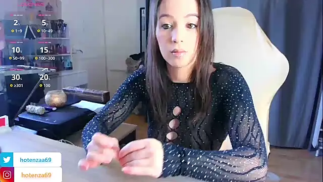 Snapshot of Hotenza69 chatting on 11-08-25, 01:55 Hotenza69 online show from 11-08-25, 01:55