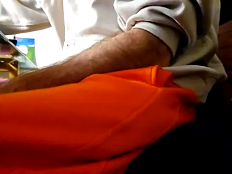 Snapshot of verylargecock chatting on 10-29-25, 05:42 verylargecock online show from 10-29-25, 05:42