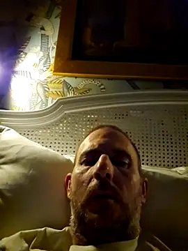 Snapshot of verylargecock chatting on 11-06-25, 11:48 verylargecock online show from 11-06-25, 11:48