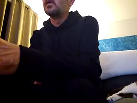 Snapshot of verylargecock chatting on 11-12-25, 01:50 verylargecock online show from 11-12-25, 01:50