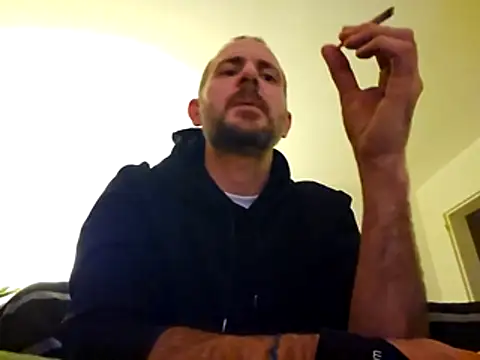 Snapshot of verylargecock chatting on 11-14-25, 05:50 verylargecock online show from 11-14-25, 05:50