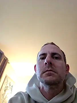 Snapshot of verylargecock chatting on 11-25-25, 10:04 verylargecock online show from 11-25-25, 10:04