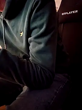 Snapshot of verylargecock chatting on 12-03-25, 09:40 verylargecock online show from 12-03-25, 09:40