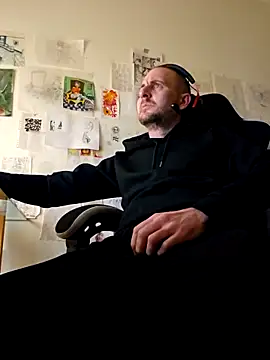 Snapshot of verylargecock chatting on 12-16-25, 09:47 verylargecock online show from 12-16-25, 09:47