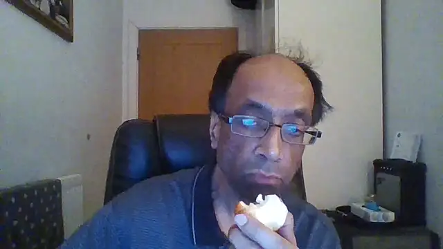 rauncher1 online show from 12-19-25, 11:56