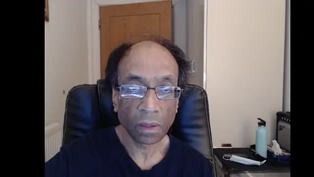 rauncher1 online show from 06-08-26, 08:04