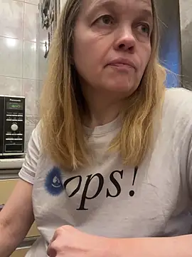 Susanel online show from 01-26-25, 01:47