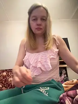 Susanel online show from 02-20-25, 03:19