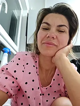 Snapshot of FeliciaKrige chatting on 04-30-26, 10:58 FeliciaKrige online show from 04-30-26, 10:58