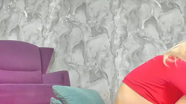 Snapshot of succubus chatting on 10-28-25, 10:12 succubus online show from 10-28-25, 10:12