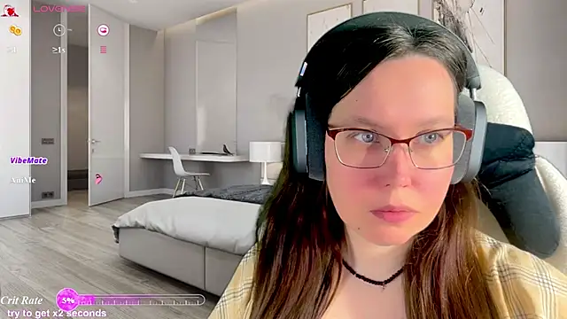 Victoria Romans online show from 06-11-26, 03:37