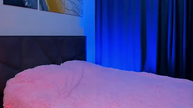 SweetMilkis online show from 12-08-24, 11:46