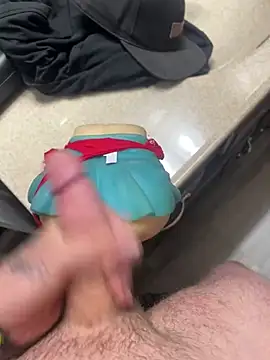 Snapshot of cumgitsumdic chatting on 03-14-25, 10:38 cumgitsumdic online show from 03-14-25, 10:38