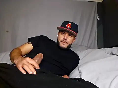 gardy8585 online show from 01-07-25, 02:30