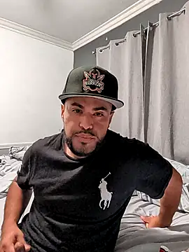 gardy8585 online show from 10-11-25, 01:09