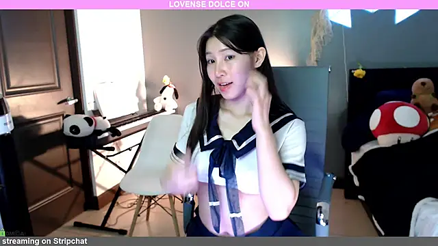 Snapshot of minarocket_ chatting on 01-26-25, 04:41 minarocket online show from 01-26-25, 04:41