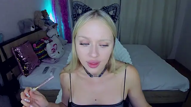 ElinOceanX online show from 09-18-25, 03:47