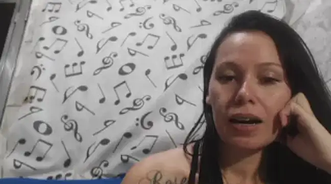 Venusluxodomme online show from 02-17-25, 03:58