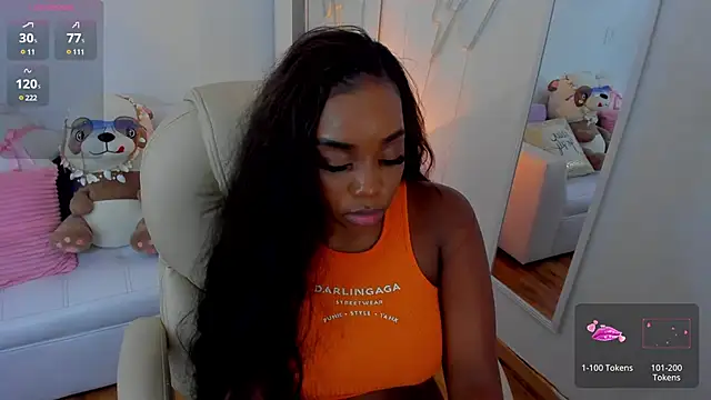 Snapshot of zobe_love chatting on 02-08-25, 03:52 zobe love online show from 02-08-25, 03:52