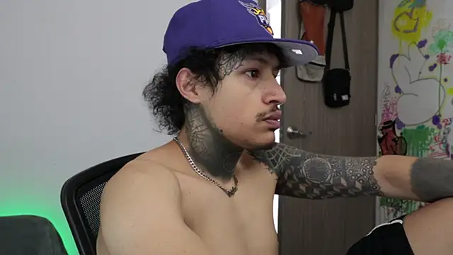 trieone online show from 02-05-26, 02:11