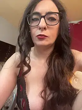 Curvy bigtitts online show from 07-04-26, 05:57