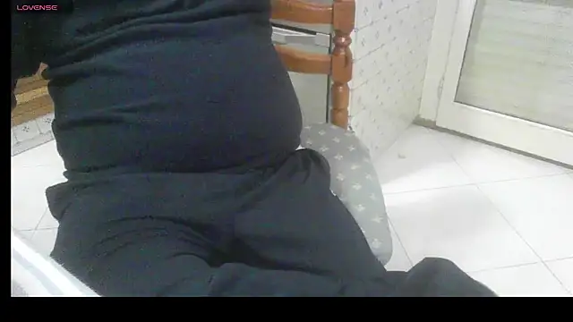 Snapshot of polloiw chatting on 02-20-26, 10:21 polloiw online show from 02-20-26, 10:21