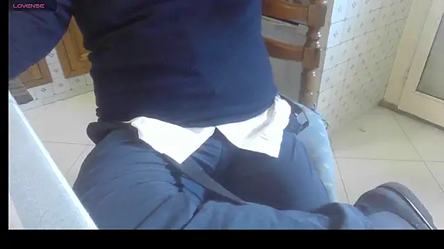 Snapshot of polloiw chatting on 02-23-26, 11:51 polloiw online show from 02-23-26, 11:51