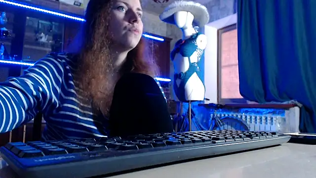 Snapshot of pa1e_pr1ncess chatting on 05-05-26, 06:43 pa1e pr1ncess online show from 05-05-26, 06:43