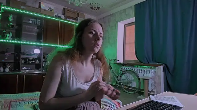 Snapshot of pa1e_pr1ncess chatting on 06-19-26, 07:34 pa1e pr1ncess online show from 06-19-26, 07:34
