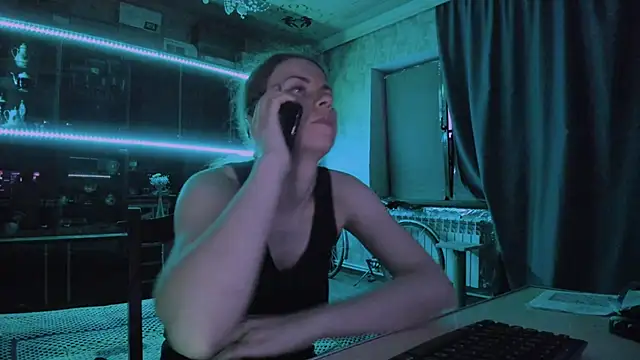 Snapshot of pa1e_pr1ncess chatting on 07-14-26, 05:07 pa1e pr1ncess online show from 07-14-26, 05:07