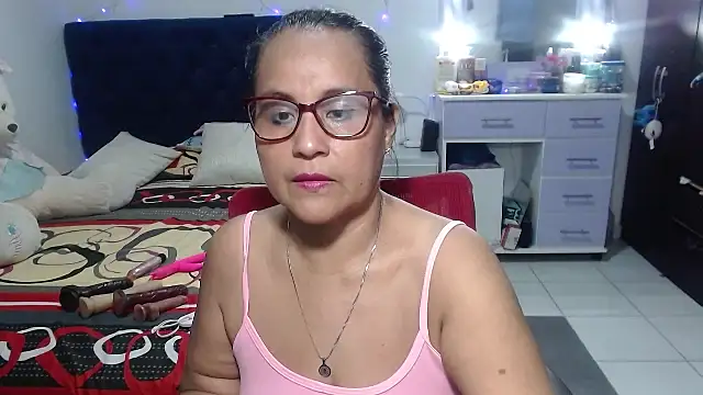 pervert mommy  online show from 04-03-26, 10:24