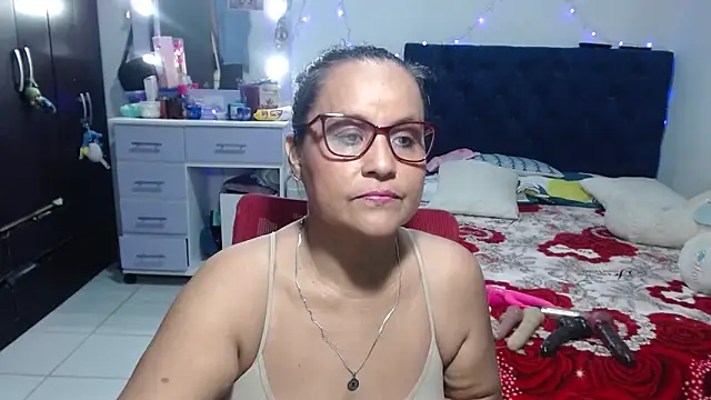 pervert mommy  online show from 05-21-26, 10:11