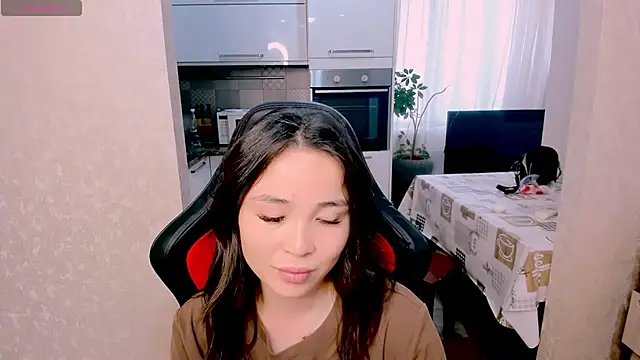 Snapshot of AyaMoon chatting on 10-27-25, 05:33 AyaMoon online show from 10-27-25, 05:33