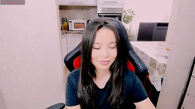 Snapshot of AyaMoon chatting on 11-06-25, 04:46 AyaMoon online show from 11-06-25, 04:46