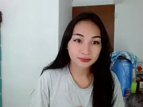 SweetLilly 18 online show from 12-05-24, 10:23