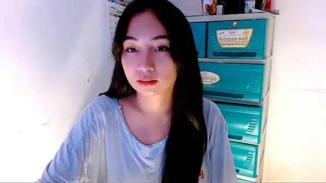 SweetLilly 18 online show from 09-18-25, 03:36