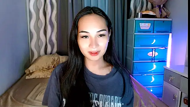 SweetLilly 18 online show from 06-03-26, 05:32