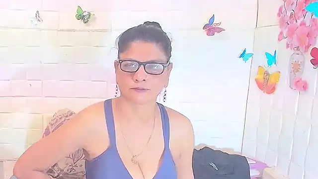 IndianAllure online show from 11-10-25, 05:39