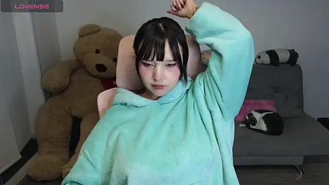 KuroChan420 online show from 07-02-26, 02:33