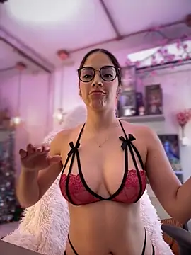 Snapshot of Zoe_Bae chatting on 11-19-25, 05:13 Zoe Bae online show from 11-19-25, 05:13