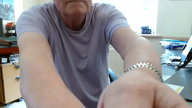 Snapshot of alan_inlondon chatting on 07-24-26, 02:59 alan inlondon online show from 07-24-26, 02:59